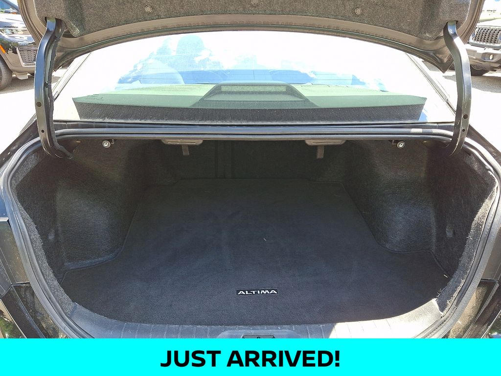 Used 2023 Nissan Altima Sedan