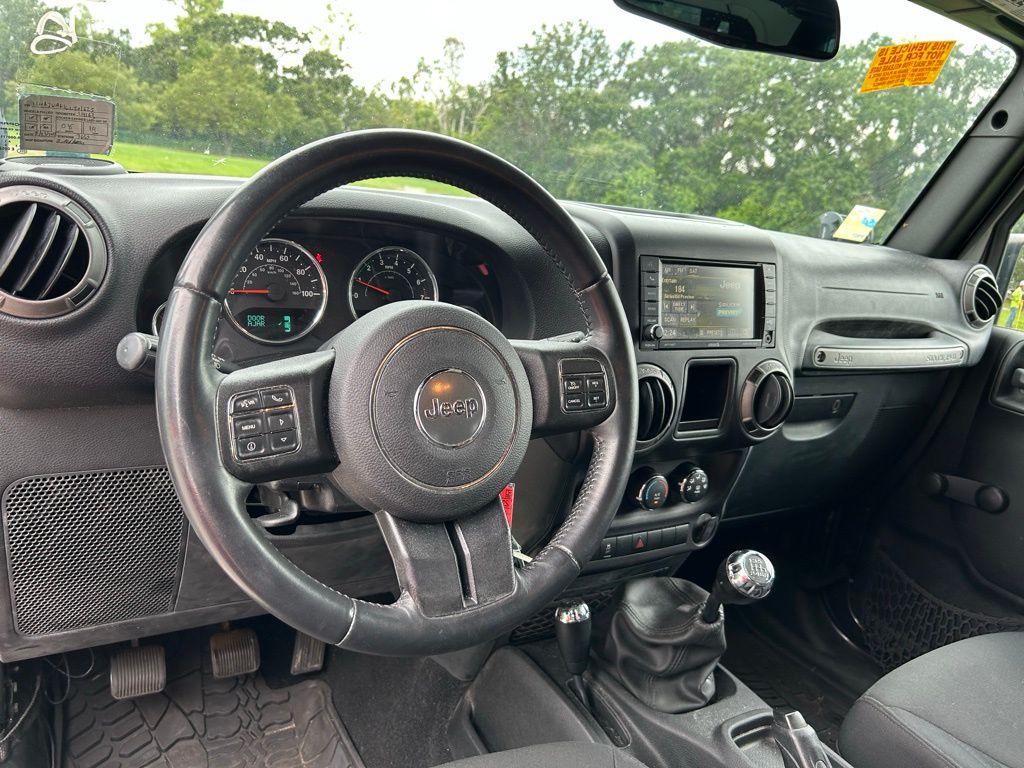 2016 Jeep Wrangler Willys Wheeler 12