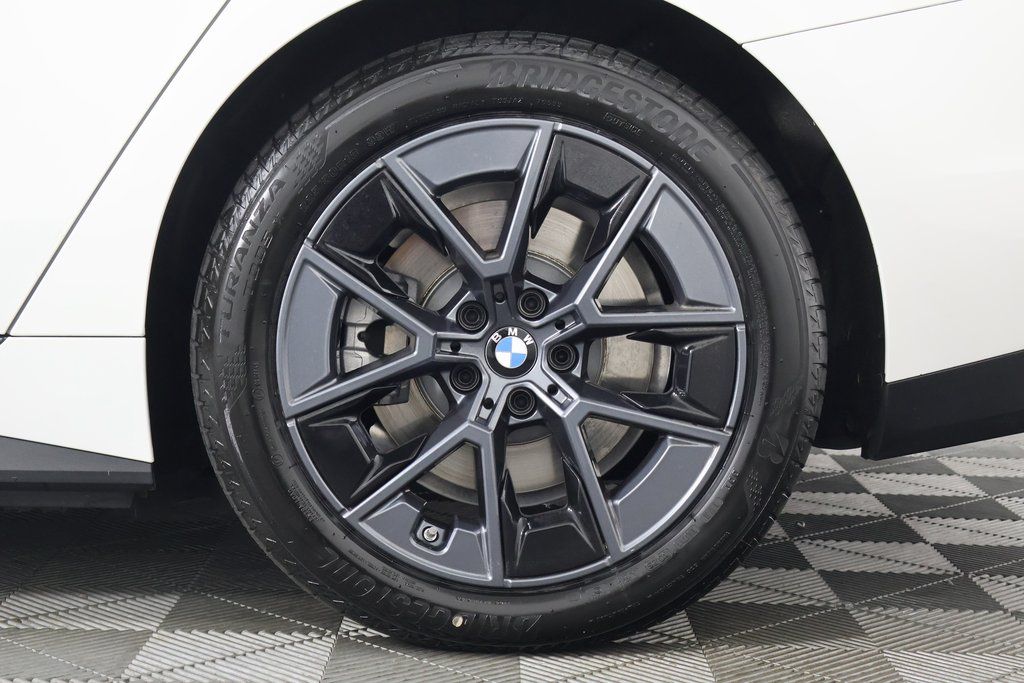 Thumbnail: 2025 BMW i4 - 16