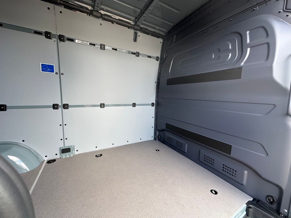 2024 Mercedes-Benz Sprinter 2500 Cargo 144 WB 25