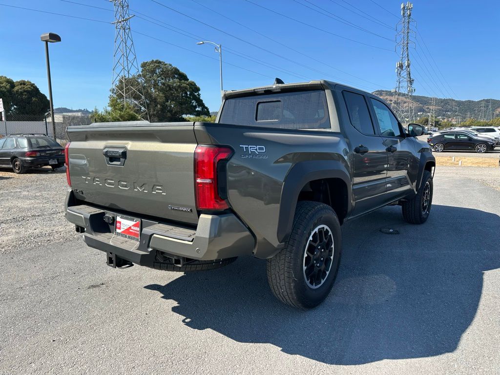 2025 Toyota Tacoma TRD Off-Road Double Cab photo 3