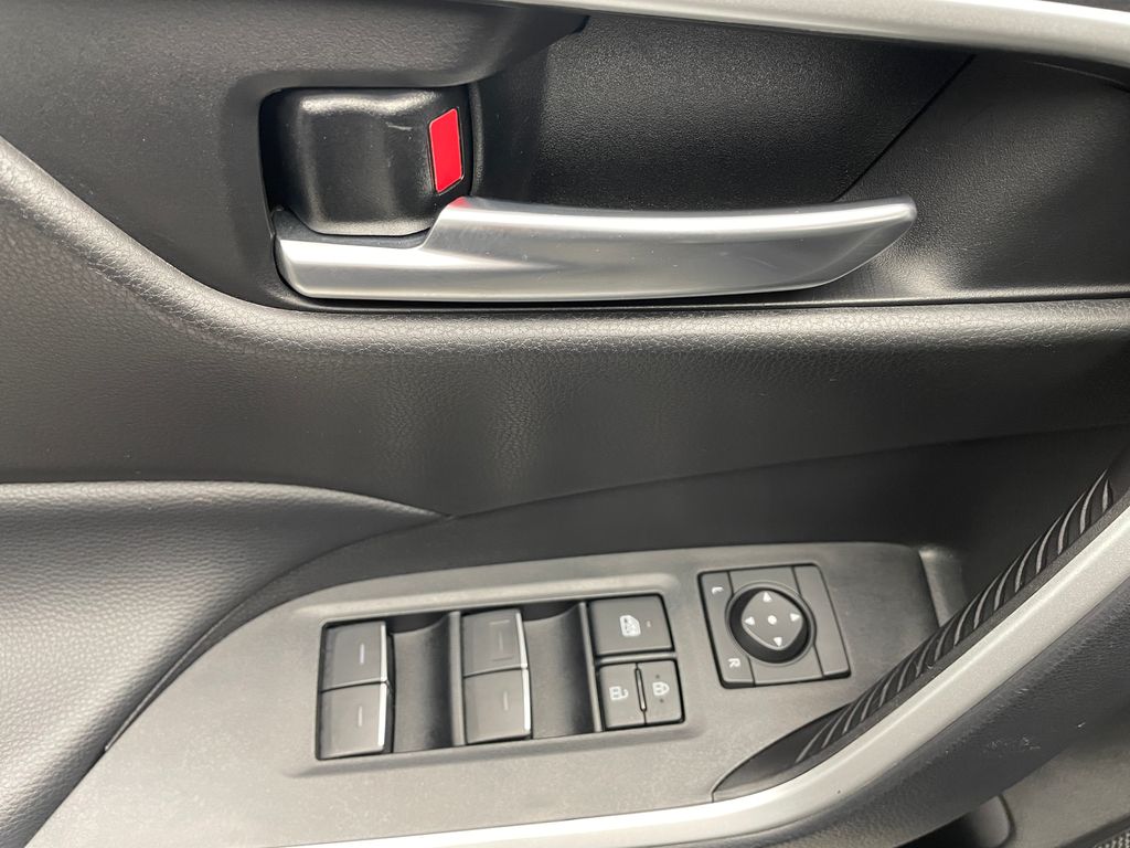 Thumbnail: 2025 Toyota RAV4 - 10