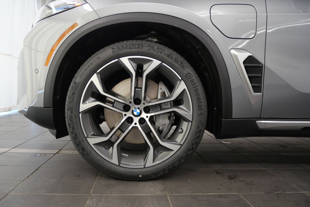 2025 BMW X5 xDrive50e 3