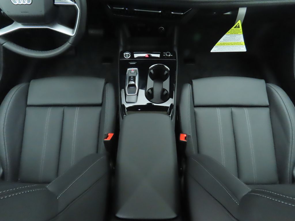 Thumbnail: 2025 Audi A6 - 18