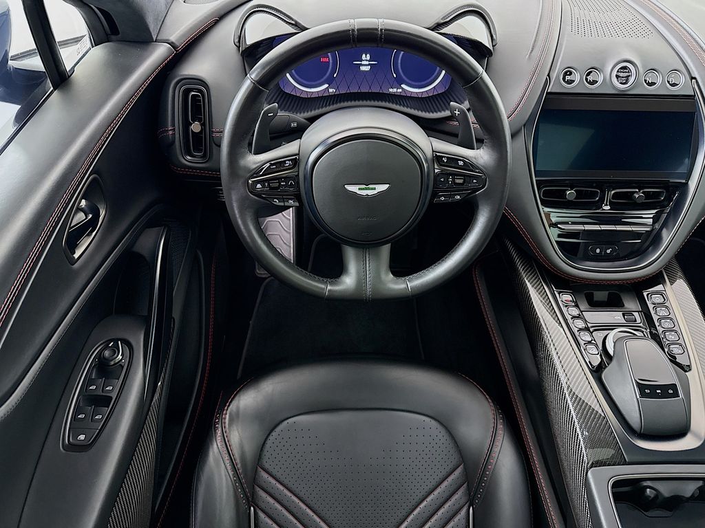 Thumbnail: 2021 Aston Martin DBX - 10