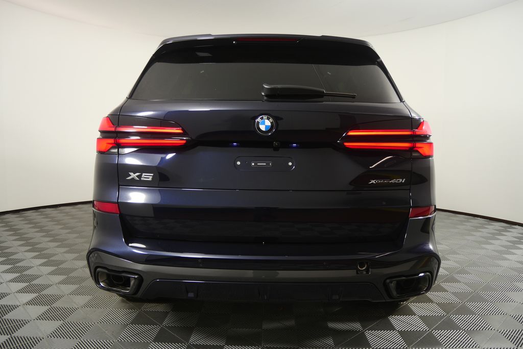 Thumbnail: 2026 BMW X5 - 4