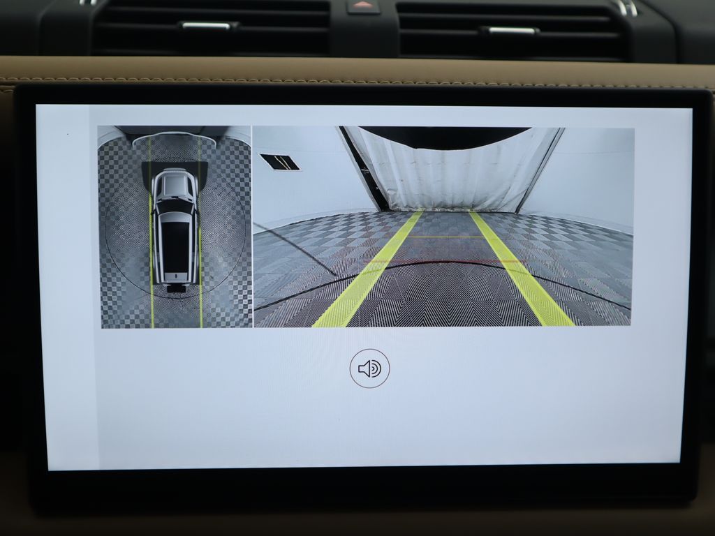 Thumbnail: 2025 Land Rover Defender - 15