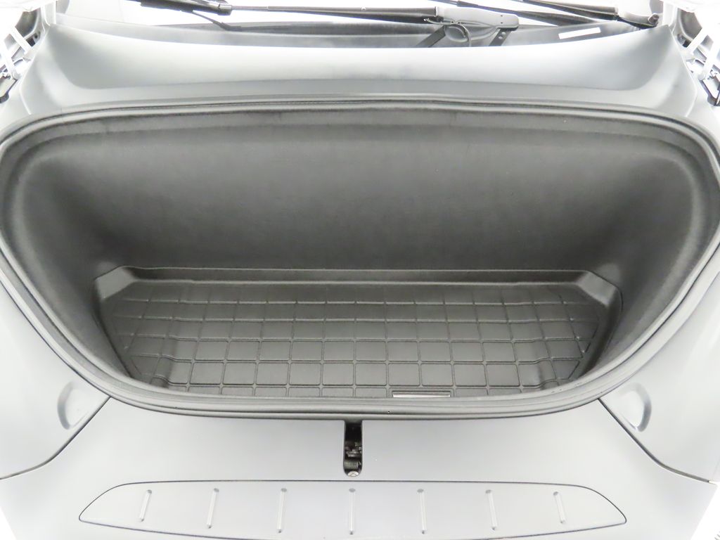 Thumbnail: 2020 Tesla Model X - 29