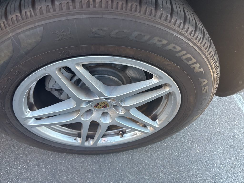 Thumbnail: 2015 Porsche Macan - 8