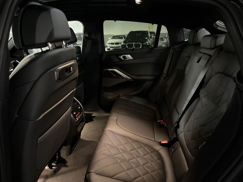 Thumbnail: 2026 BMW X6 - 23