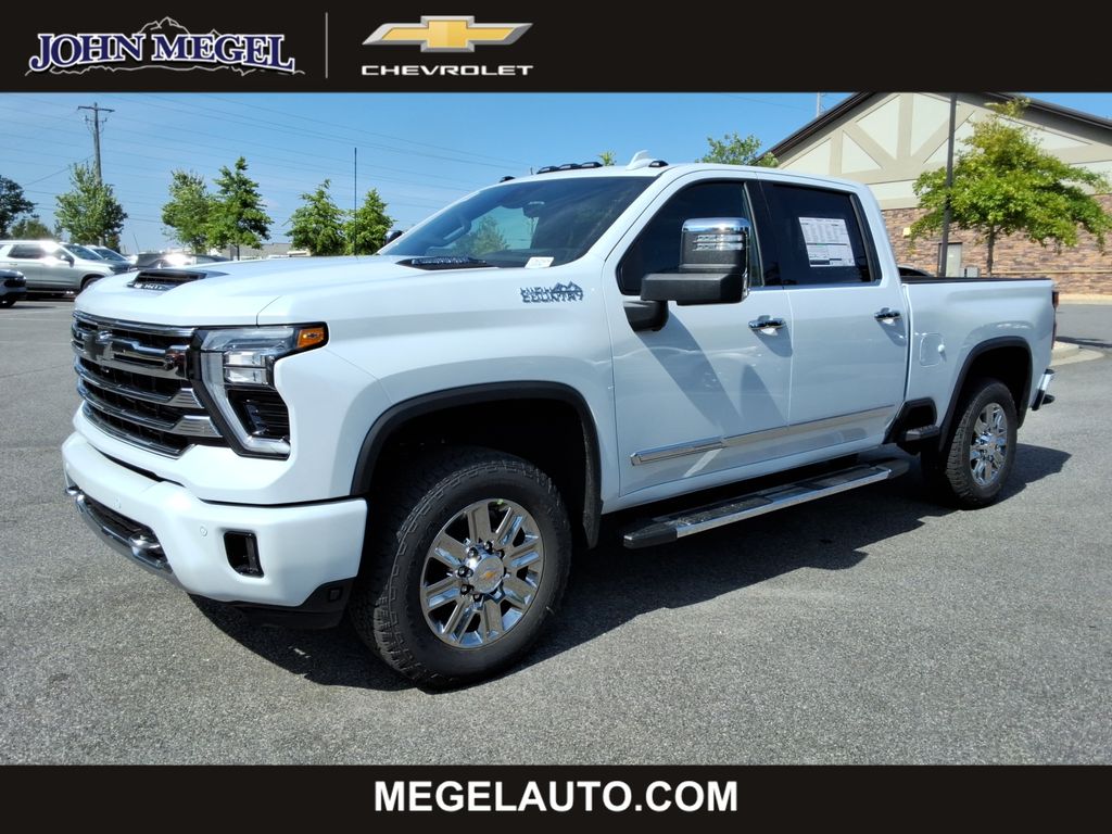 Polar White Tricoat 2026 Chevrolet Silverado 2500HD Pickup Truck Four-Wheel Drive Automatic