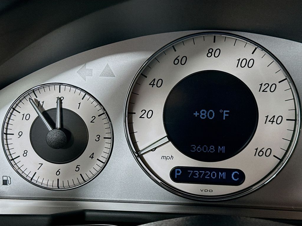 Thumbnail: 2005 Mercedes-Benz E-Class - 12