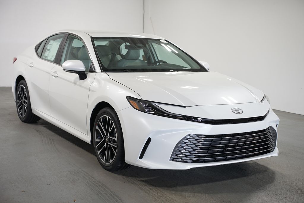 Thumbnail: 2026 Toyota Camry - 3