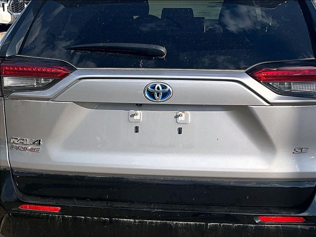 2024 Toyota RAV4 Prime — photo 10
