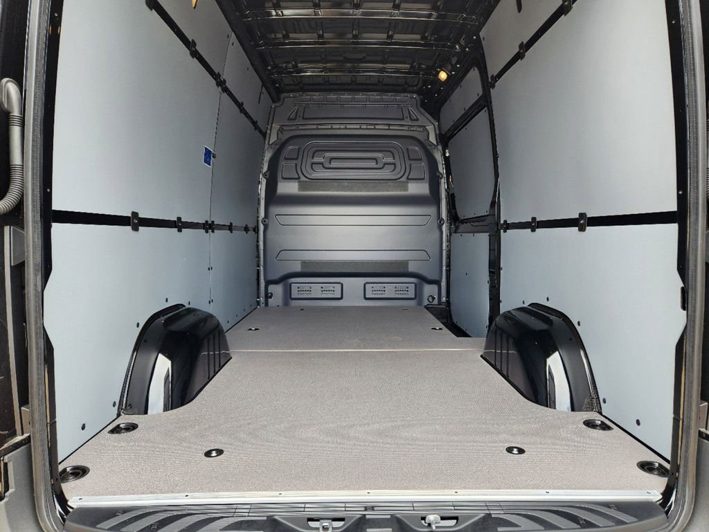 2024 Mercedes-Benz Sprinter 2500 Cargo 144 WB 22