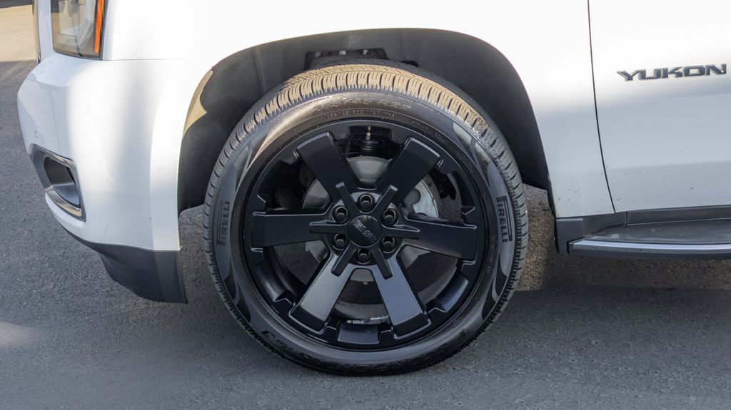 Used 2018 GMC Yukon XL SLE 4D Sport Utility