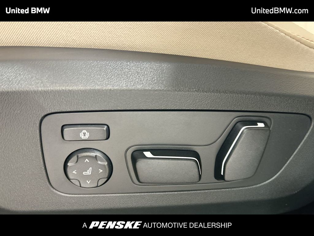 Thumbnail: 2026 BMW X3 - 12