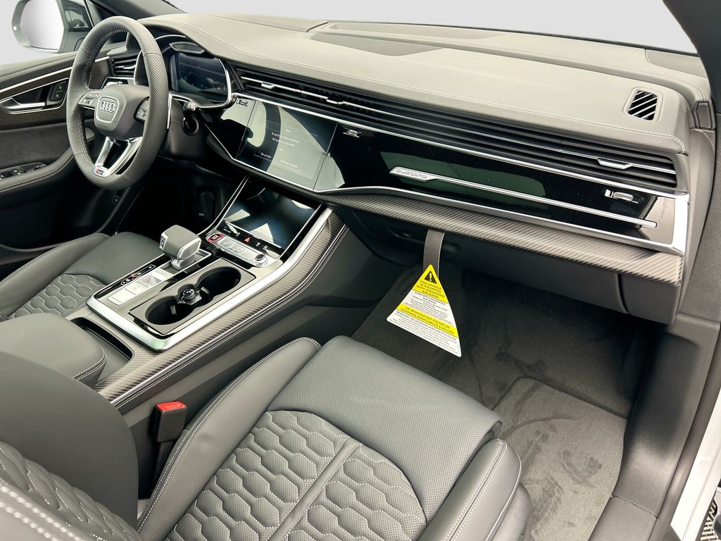 Thumbnail: 2026 Audi RS Q8 - 17