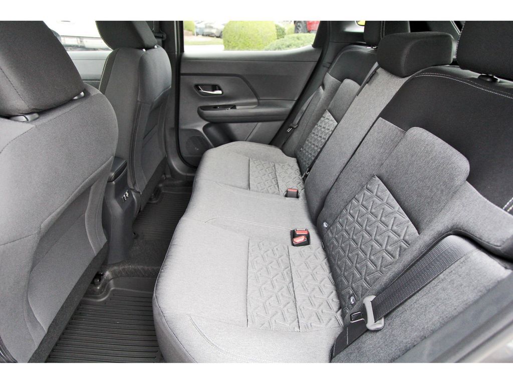 2026 Nissan Kicks SV - 5