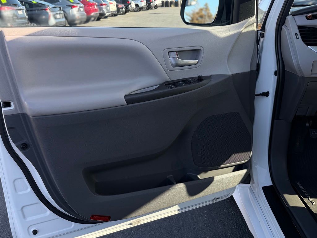 Used 2020 Toyota Sienna Van