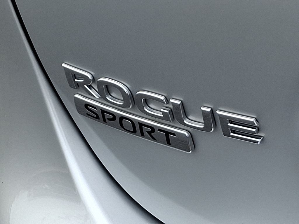 2021 Nissan Rogue Sport SV 30