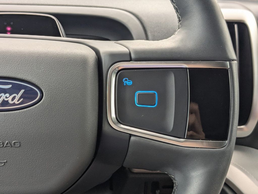 2025 Ford Expedition Active MAX