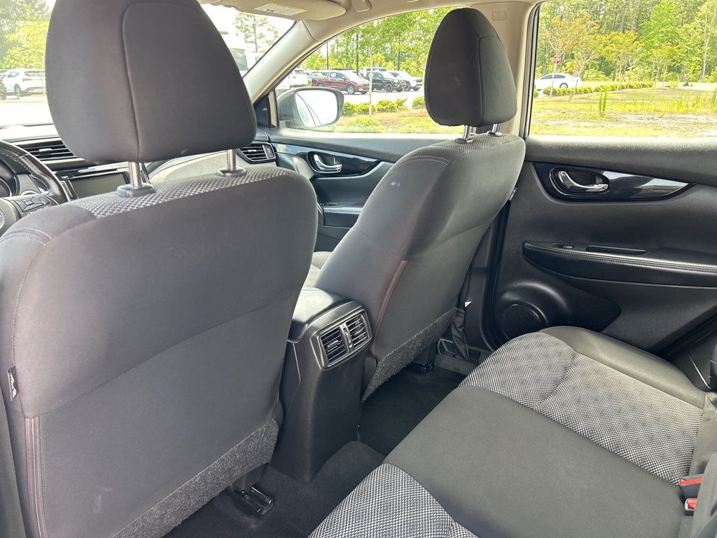 2020 Gun Metallic Nissan Rogue Sport SV FWD SUV