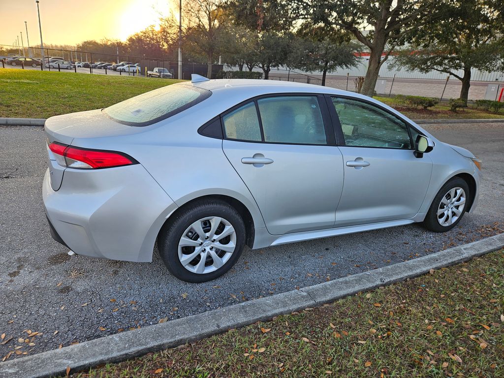 2024 Toyota Corolla LE 5