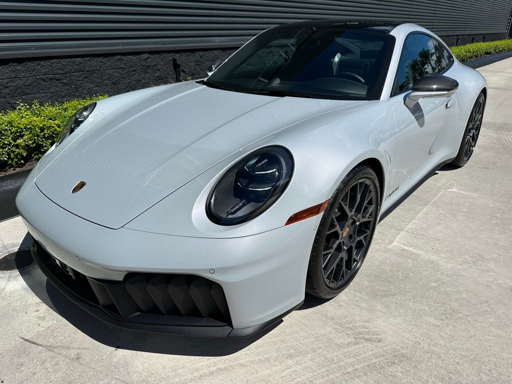 Thumbnail: 2025 Porsche 911 - 7