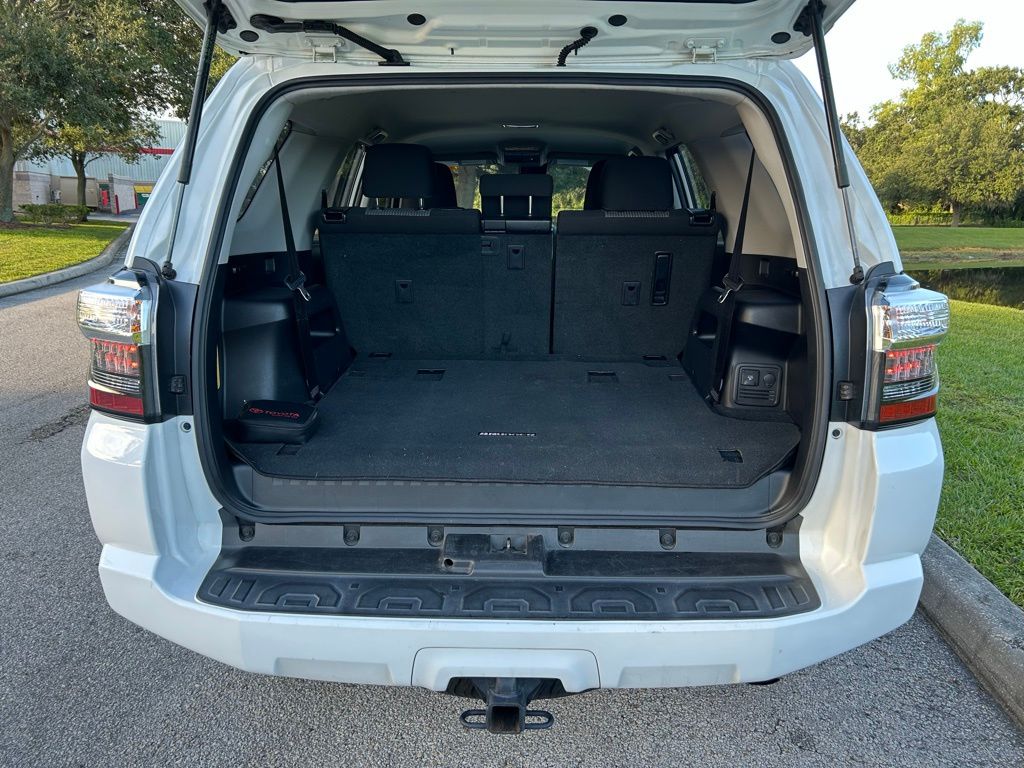 Thumbnail: 2022 Toyota 4Runner - 10