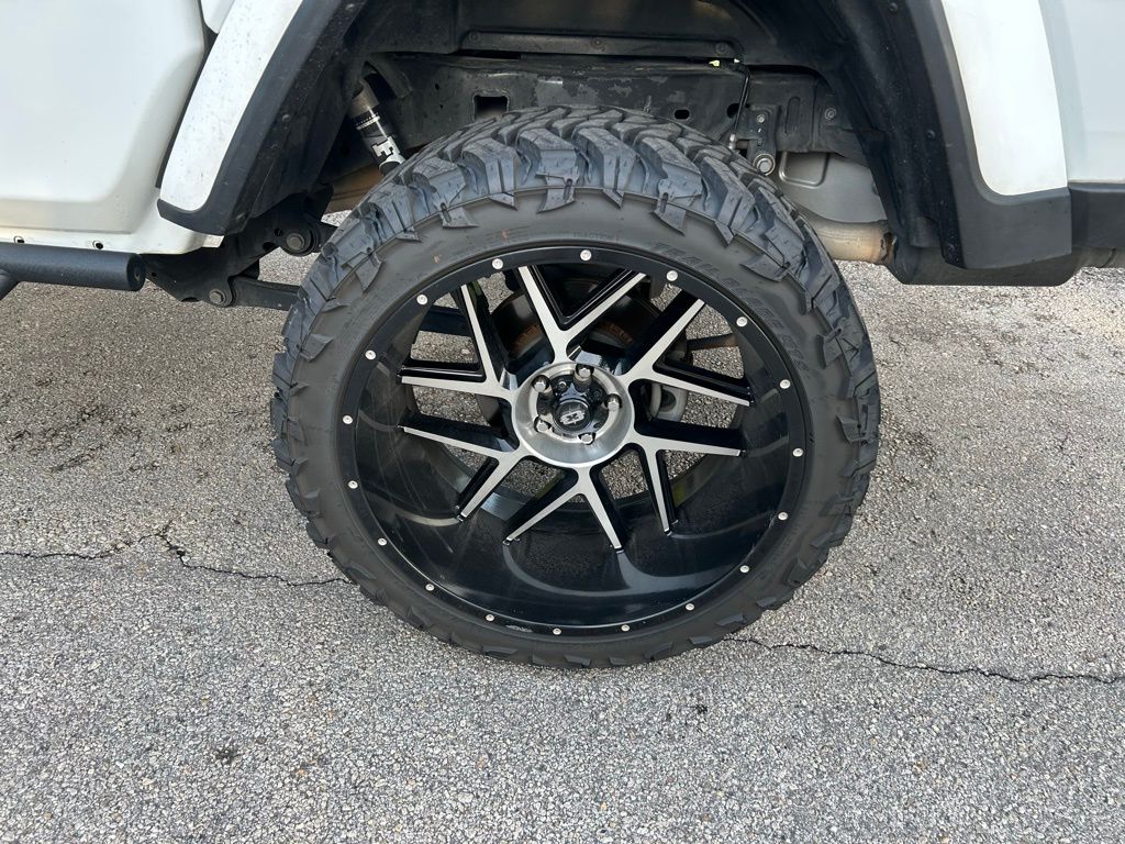 Thumbnail: 2020 Jeep Gladiator - 9