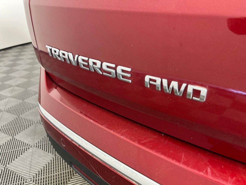 Thumbnail: 2022 Chevrolet Traverse - 4