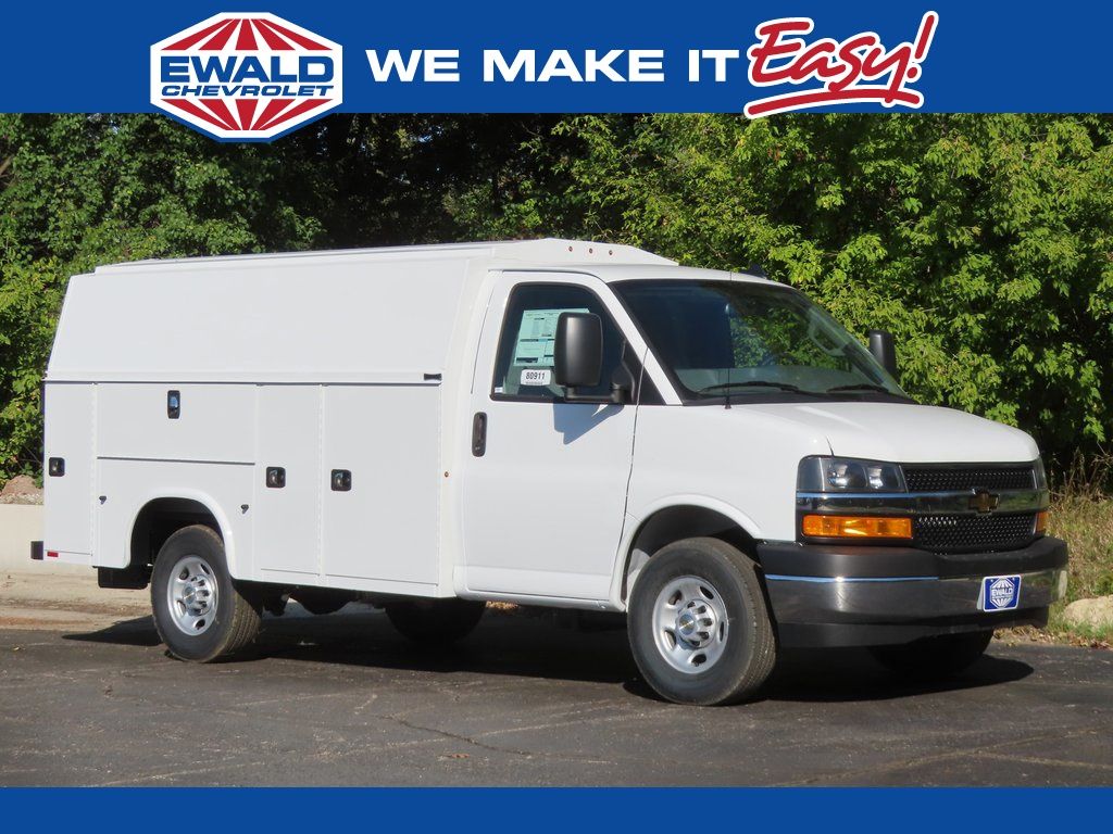 2025 Chevrolet Express 3500 KNAPHEIDE 56" ULTRA-LOW KUV129SU 