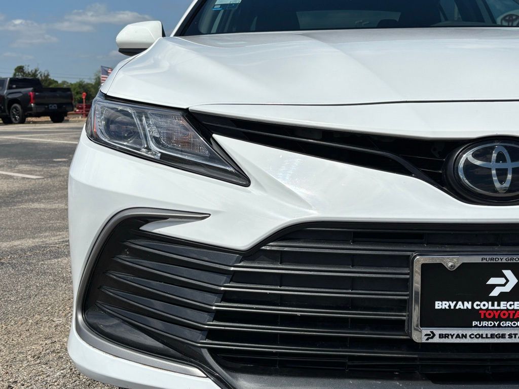 2023 Toyota Camry LE photo