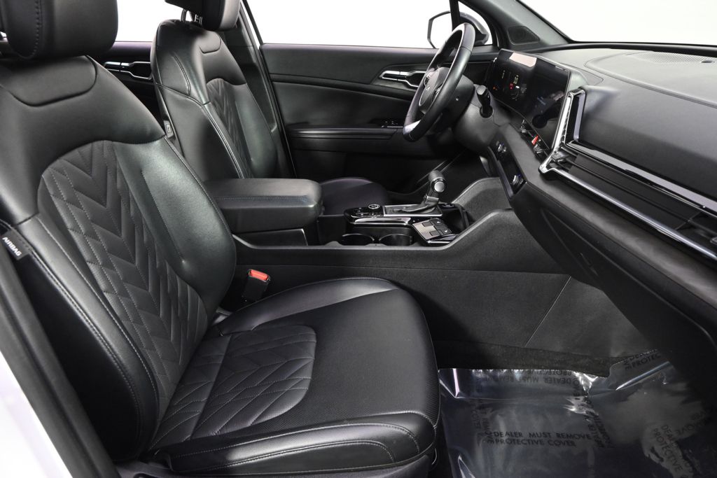 Used 2024 White Kia X-Line image 16