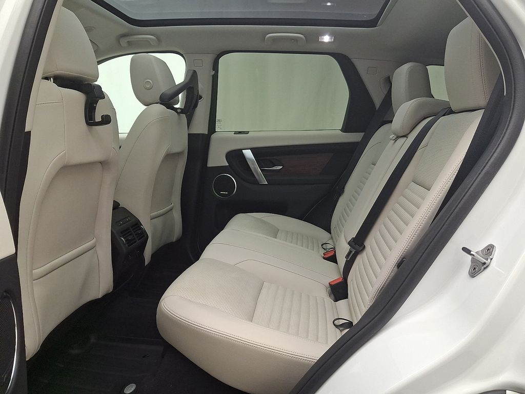 Thumbnail: 2025 Land Rover Discovery Sport - 10