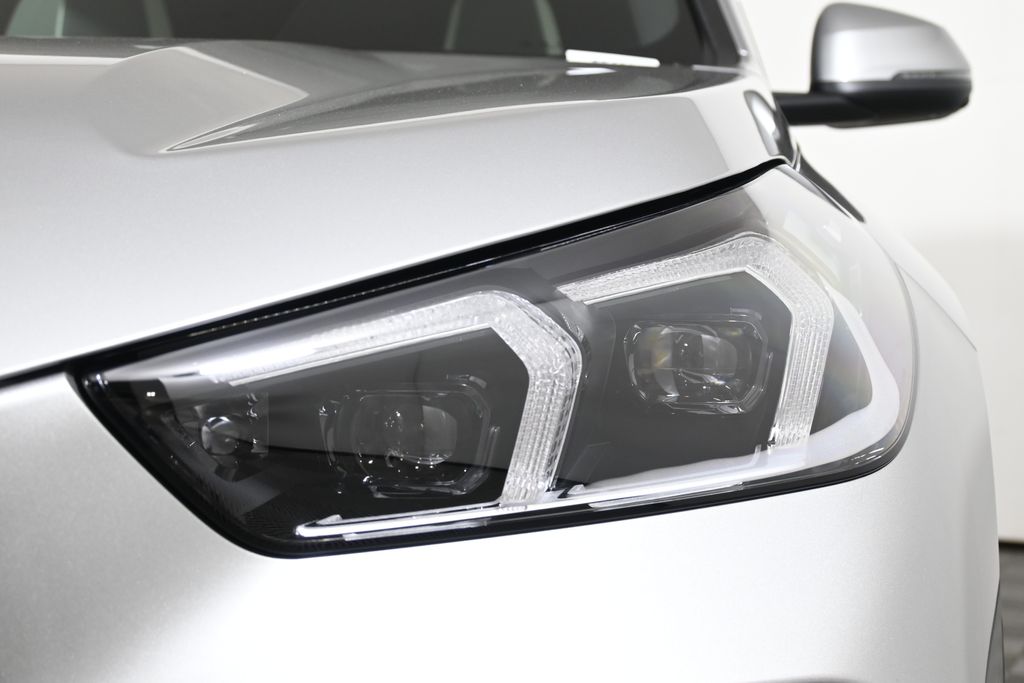 Thumbnail: 2026 BMW X1 - 11