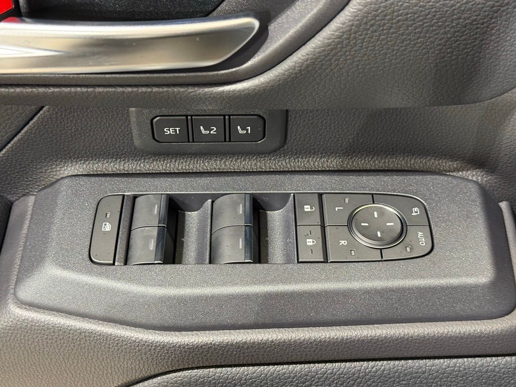 Thumbnail: 2025 Toyota Land Cruiser - 16