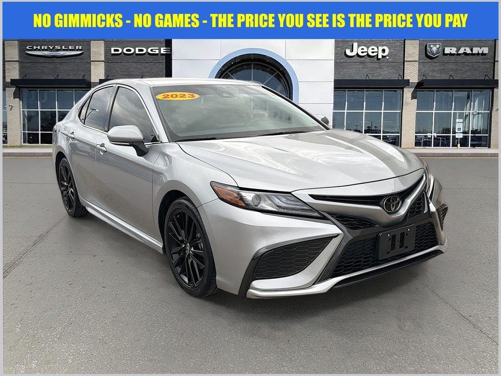 2023 Toyota Camry XSE FWD