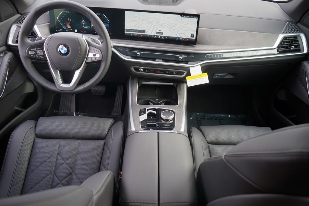 2025 BMW X5 sDrive40i 12