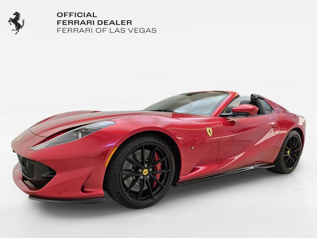 2023 Ferrari 812 Rosso Magma Descapotable Tracción trasera 7 velocidades Automática