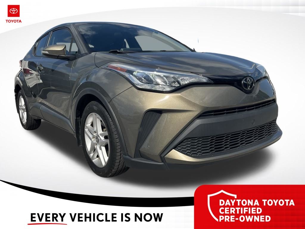 2021 Toyota C-HR LE's photo