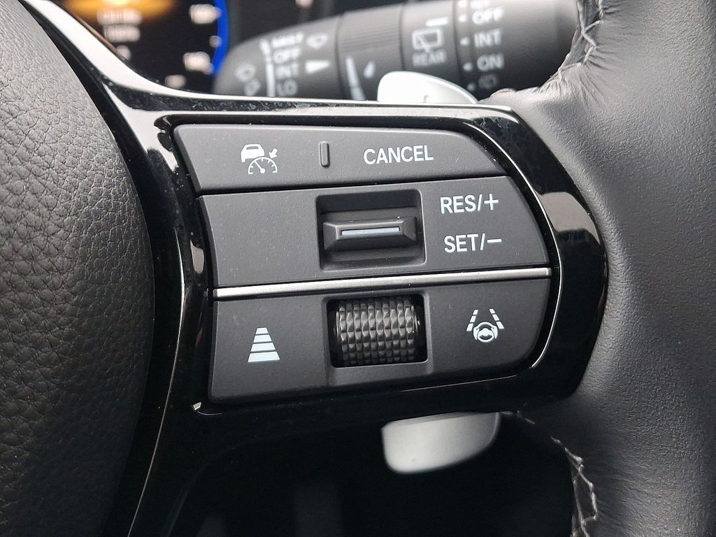 Thumbnail: 2025 Acura ADX - 23