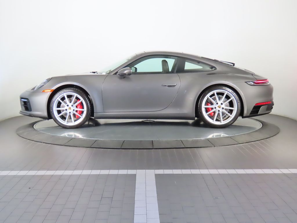 2024 Porsche 911 Carrera S 2