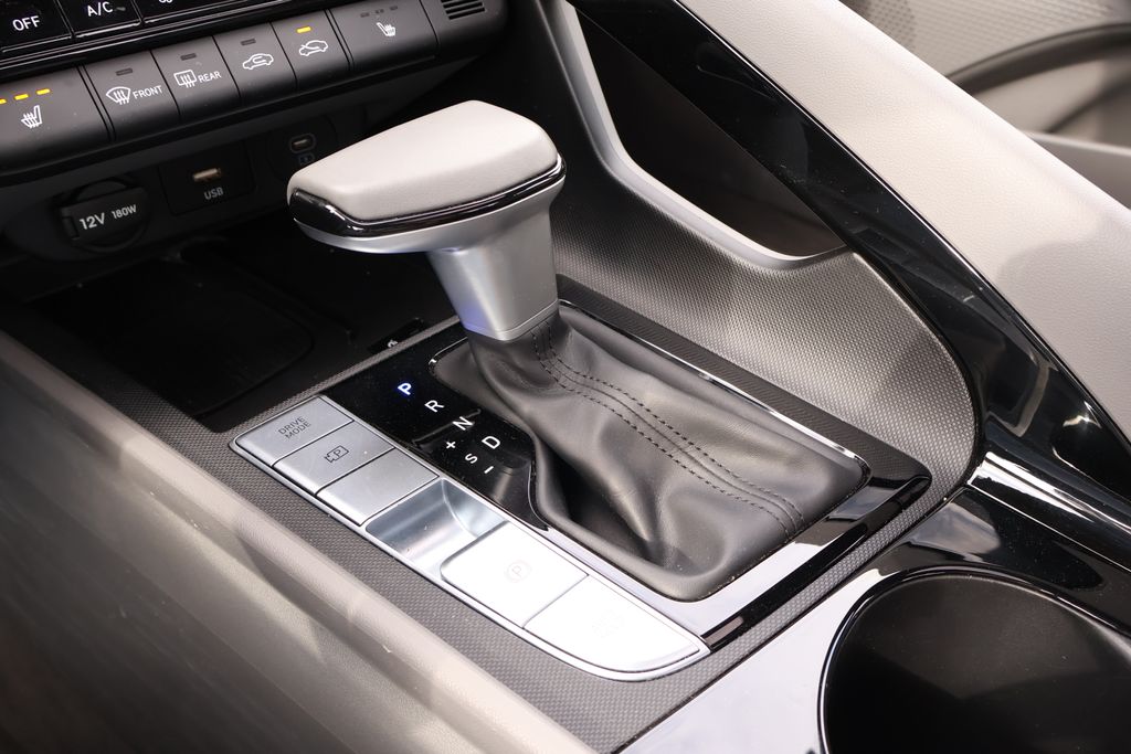 2025 Hyundai Elantra SEL 29