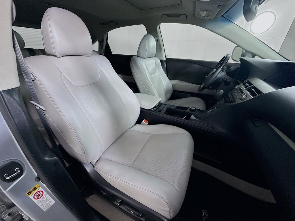 Thumbnail: 2015 Lexus RX - 27