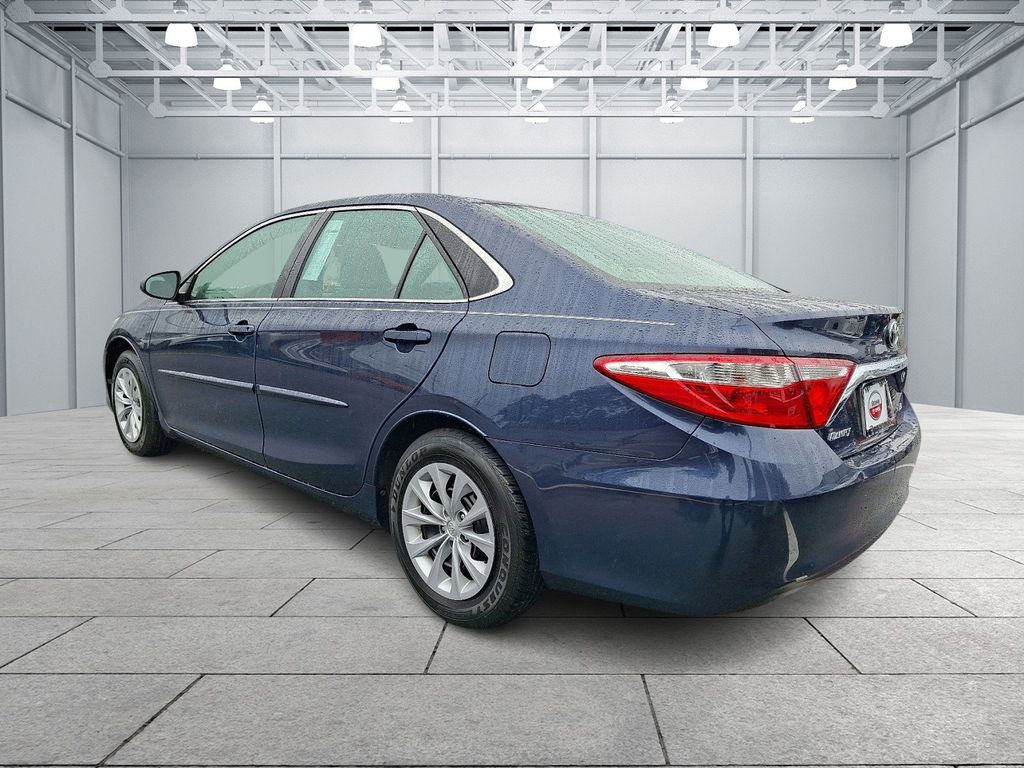 Thumbnail: 2015 Toyota Camry - 6