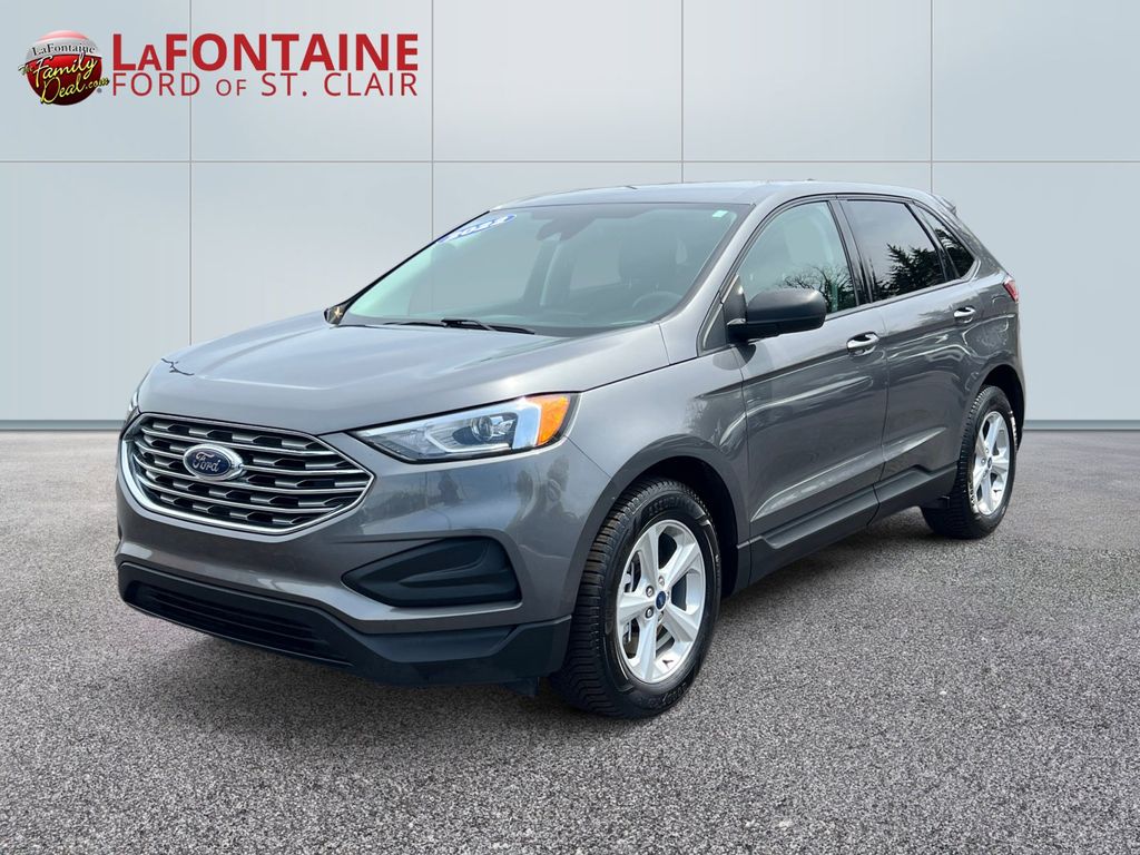 Gray Metallic 2022 Ford Edge SE AWD SUV / Crossover All-Wheel Drive 8-Speed Automatic