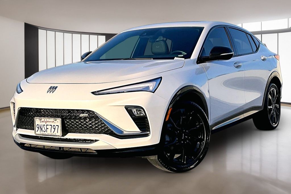 White Frost 2024 Buick Envista SUV / Crossover Front-Wheel Drive 6-Speed Automatic