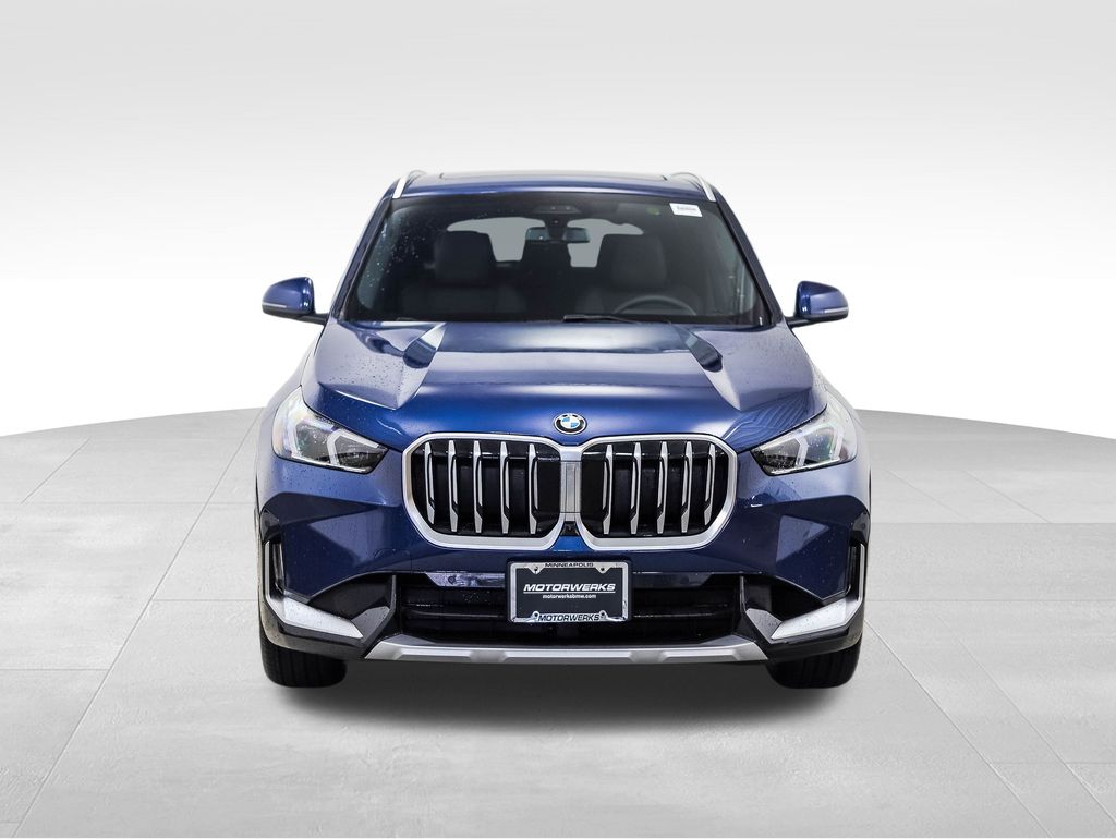 2025 BMW X1 xDrive28i 8